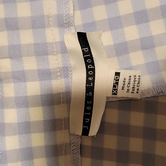 Cute checked skort. - Picture 2 of 4